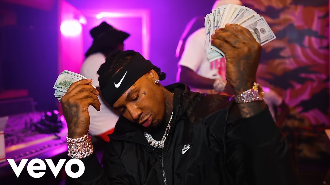 Moneybagg Yo ft. Key Glock - Bands In Motion [Music Video]