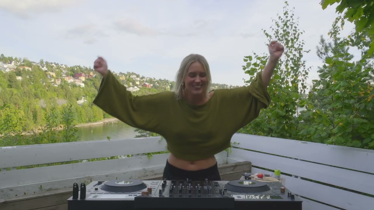 Groovy Chill Disco House Mix - Helenus fra Venus