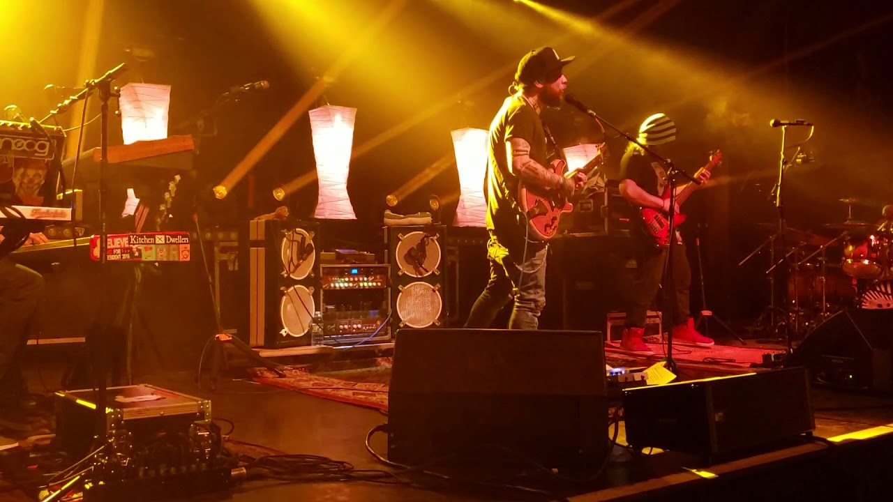 Twiddle - Girlfriend is Better (Talking Heads) 4/13/19 Hampton Beach Casino