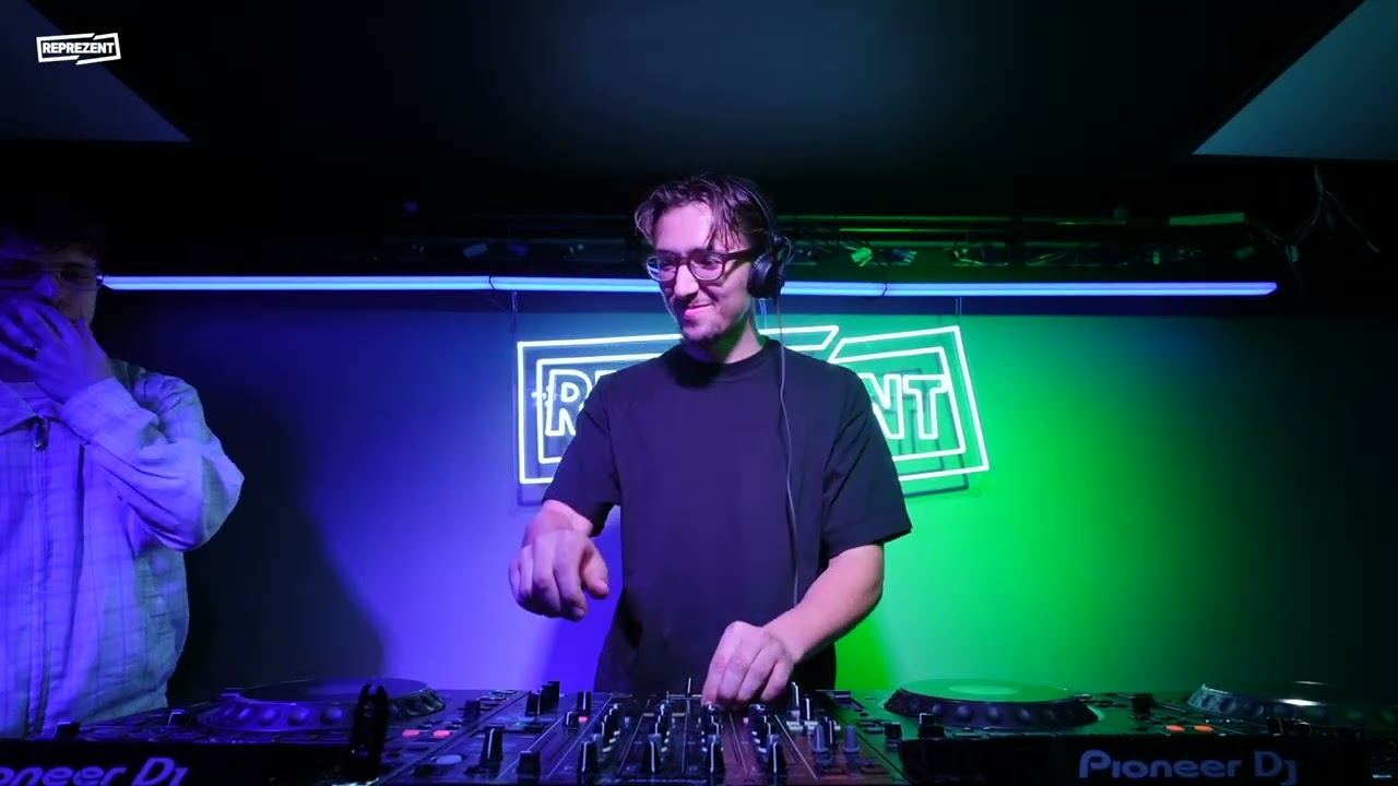 Toura B2B Lozzy C | In The Mix | Reprezent
