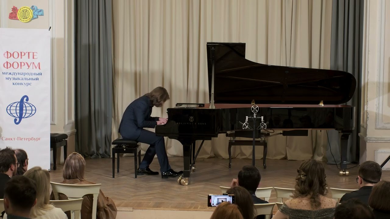 Арсений Вдовиченко, лауреат в номинации 