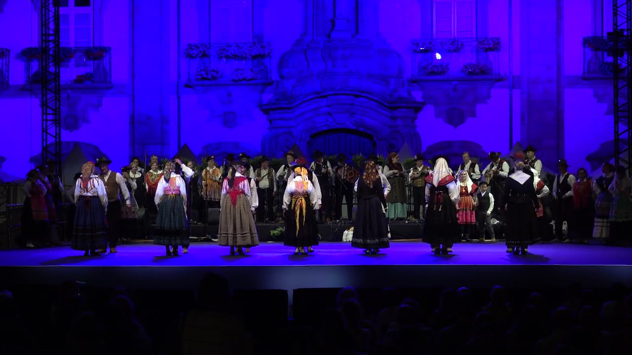 Portuguese folk dance: Chula batida, Dança em quadras & Vira de São Vicente