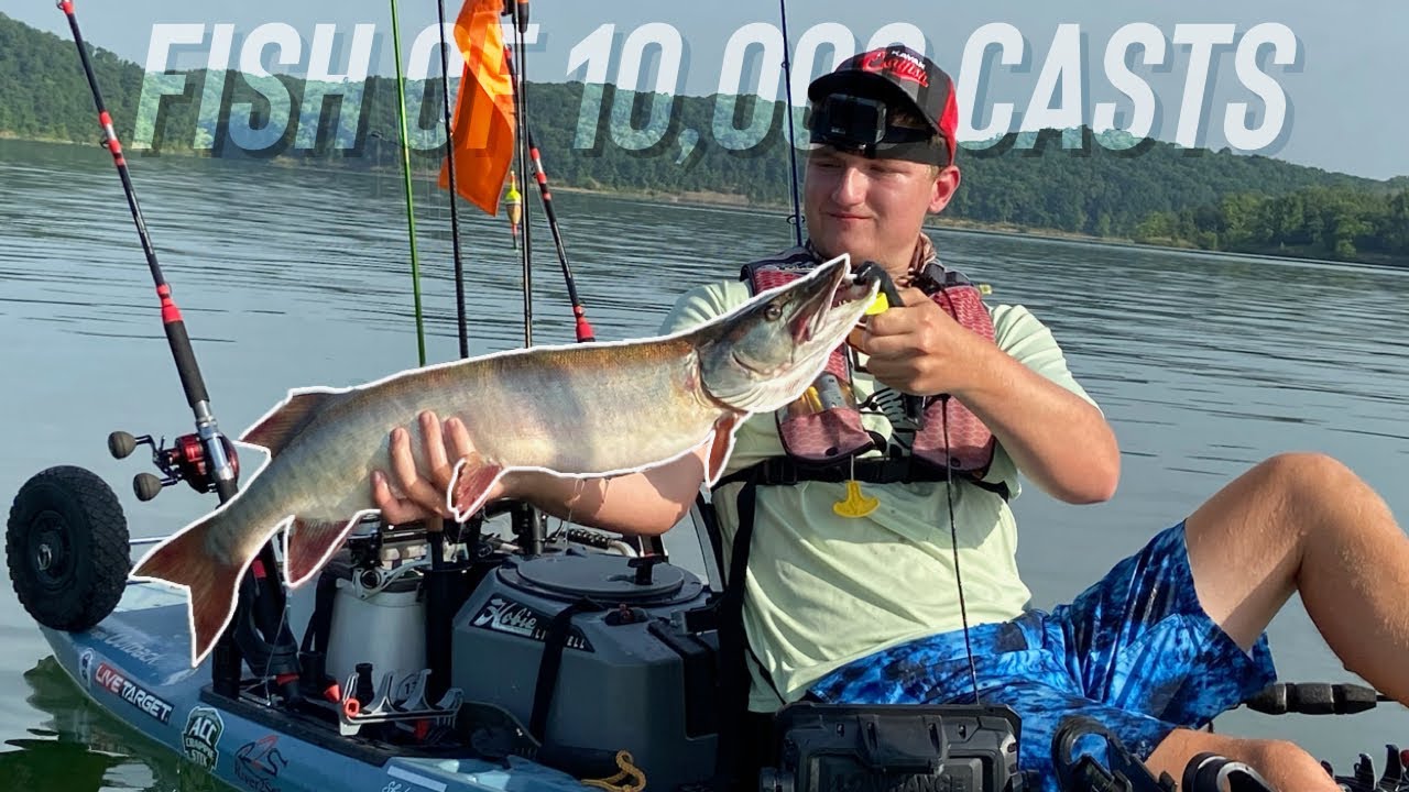 MUSKY CAUGHT ON ULTRALIGHT! (Fish of 10,000 Casts) [GREEN RIVER LAKE]