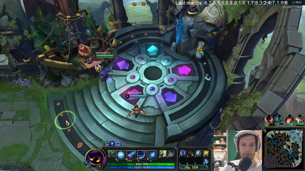 Scardor tries League of Legends