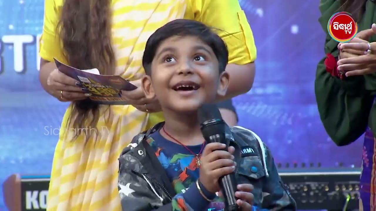 Viral Boy Santanu ଙ୍କ କମାଲ   ତାଙ୍କ ଗୀତ ଶୁଣି ସମସ୍ତେ ନାଚିବାକୁ ଲାଗିଲେ   Odisha Ra Nua Swara   Sidharrth