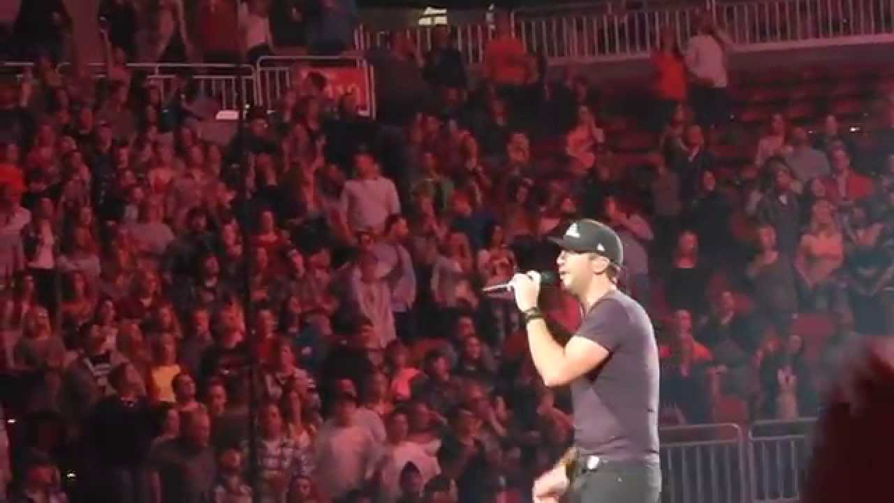 LUKE BRYAN--THIS IS HOW WE ROLL--LOUISVILLE, KY