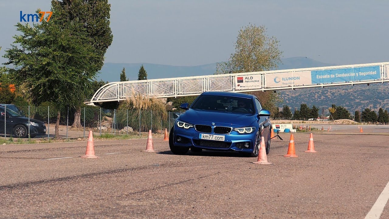 BMW Serie 4 Gran Coupé 2017 - Maniobra de esquiva (moose test) y eslalon | km77.com