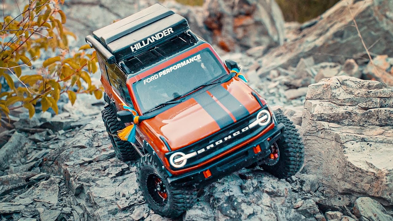 TRX4 2021 Ford Bronco H-Tech Custom Hobbywing AXE R2 2800 kv