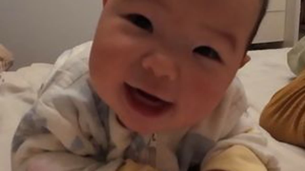 谢谢你为爸爸妈妈带来那么多快乐呀，体会到了什么叫天伦之乐 #大海小河#萌娃