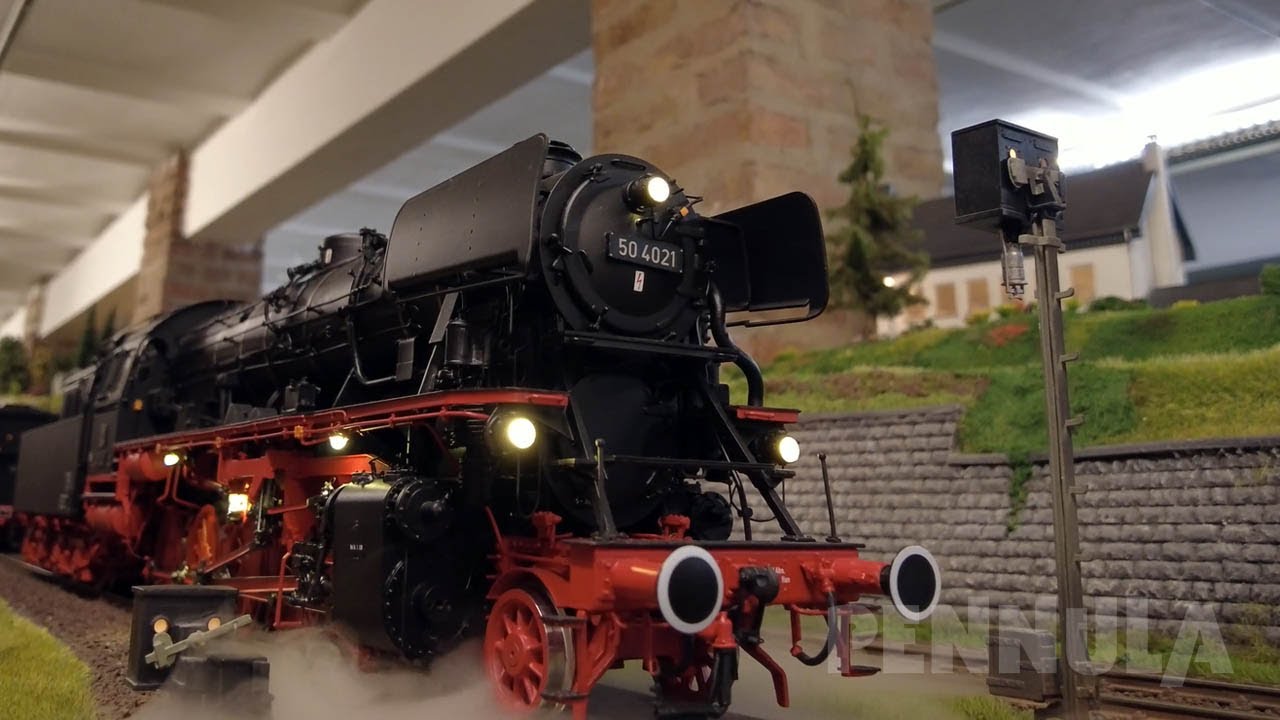 Fahrtag mit Dampfloks beim Modell-Eisenbahn-Club-Köln Spur 1 auf der 600 m² großen Modellbahn-Anlage