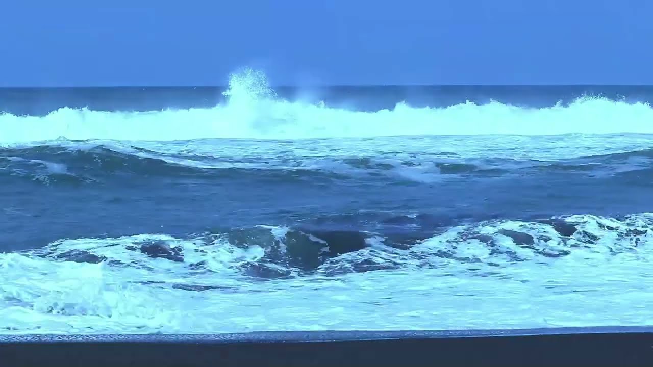 Sleep For 3 Hours Straight, High Quality Stereo Ocean Sounds Of Rolling Waves For Deep Sleeping