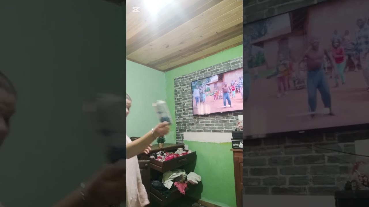 Aburrida, limpieza y baile 🤣💃💃