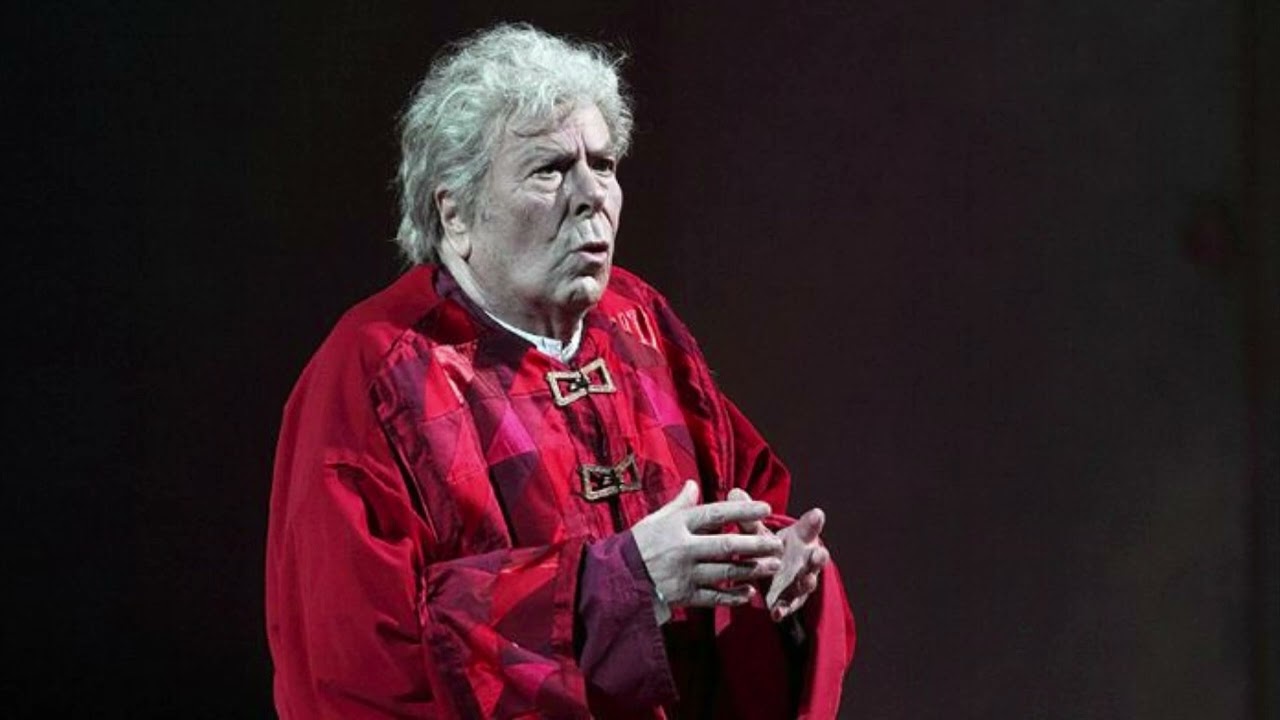 Almost 87-year-old Rolando Panerai sings Di Provenza from La Traviata. October 7, 2011, Genoa, IT