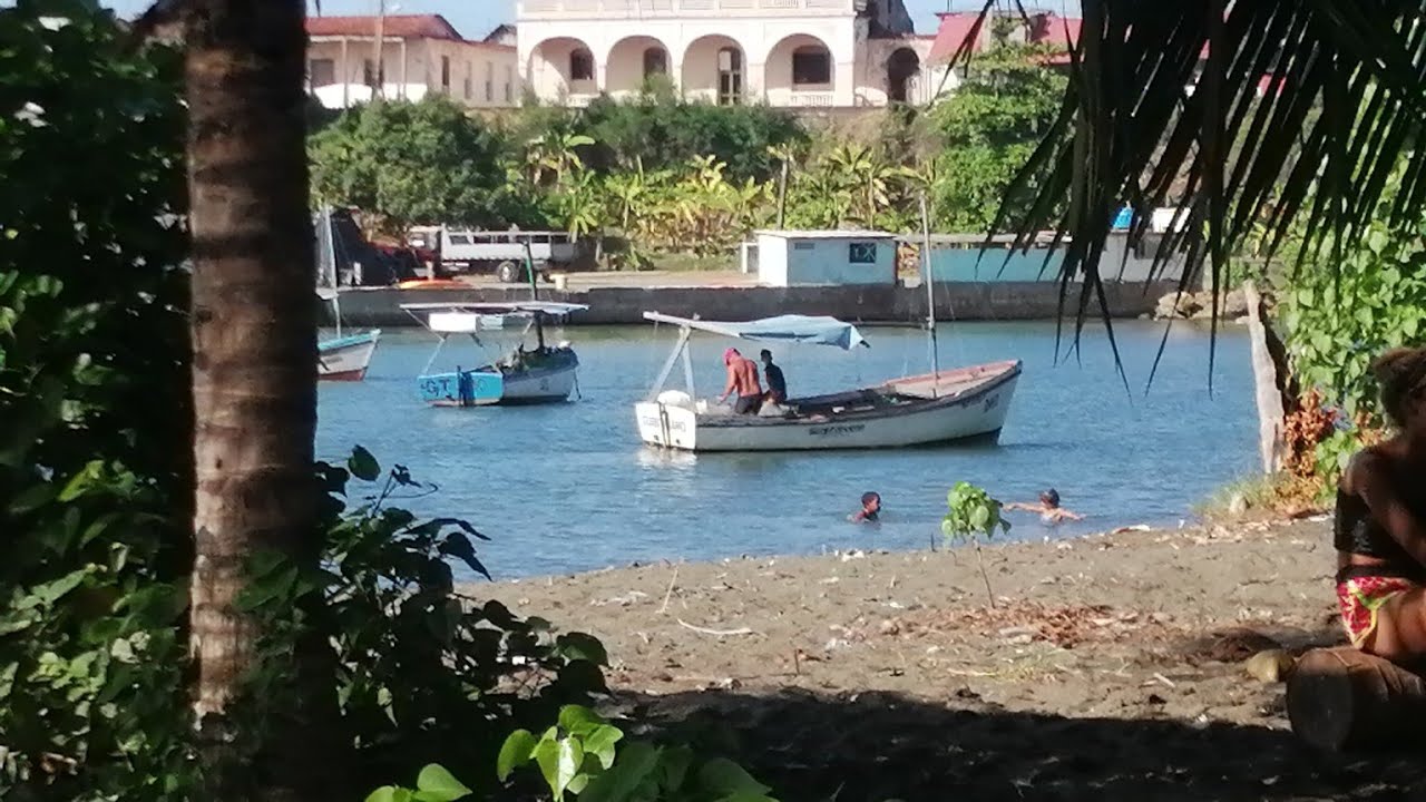 La Bahía del Porto Santo en Baracoa. 😊🇨🇺🌄@yodalisdeviaje ...