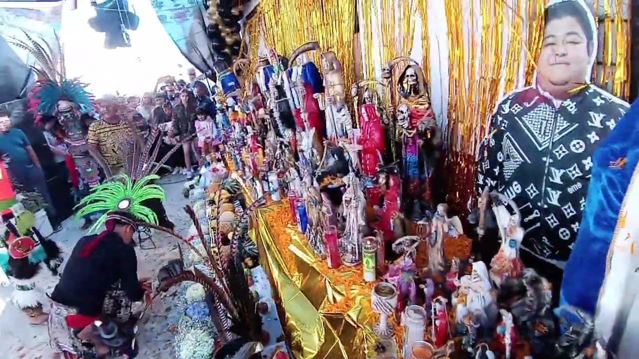 SANTÍSIMA MUERTE EN SAN LUIS POTOSÍ #gruas #mexico #muelles #taller #autobus #trucking #santamuerte