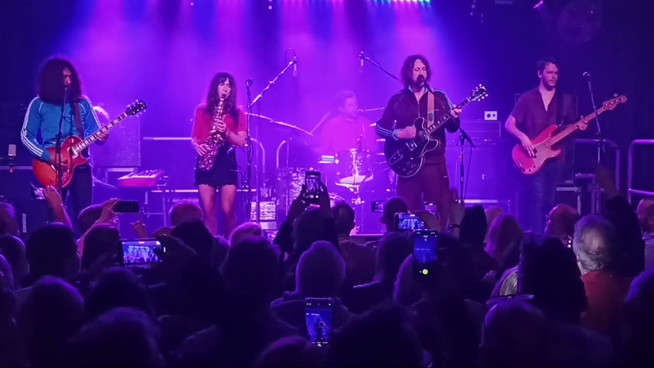The Zutons - Valerie, Corn Exchange Hertford