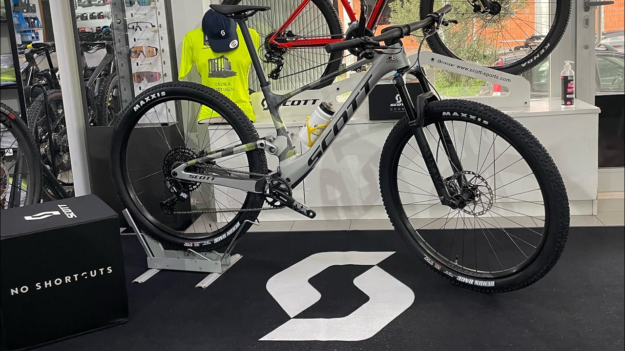 BICICLETA SCOTT SPARK RC COMP 2025 GalacioBike