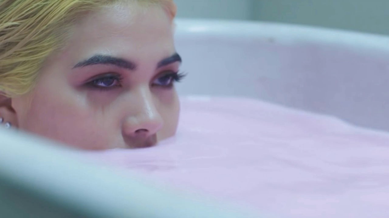 Phantoms ft. Hayley Kiyoko -  Need You Closer