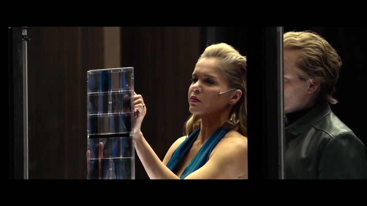 SCHAUSPIEL FRANKFURT: »Hedda Gabler« von Henrik Ibsen / Regie: Mateja Koležnik