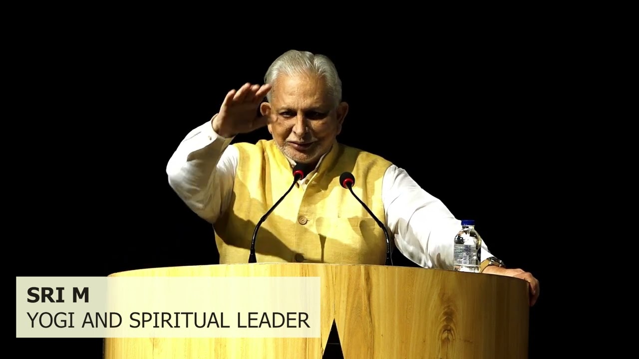 Sri M delivering his acceptance speech on being awarded the Honorary Doctorate Degree