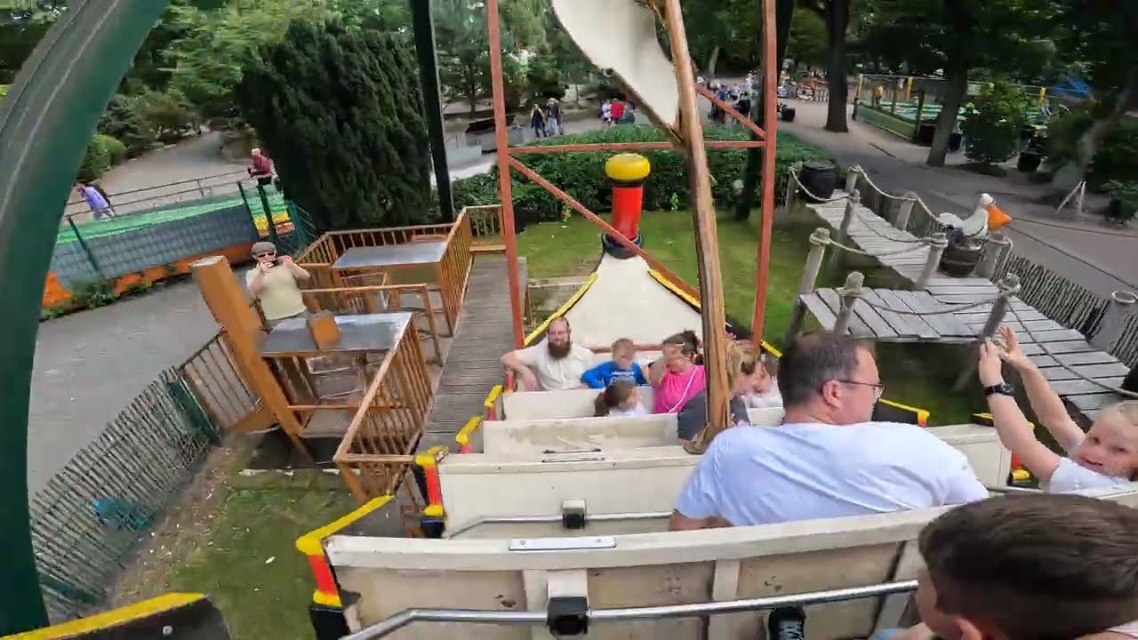 Sindbad Schaukelschiff | Tier- und Freizeitpark Thüle