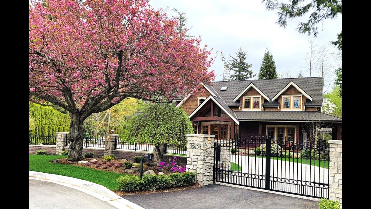 Luxurious Gated Country Manor, Surrey, BC - Sotheby's International Realty Canada
