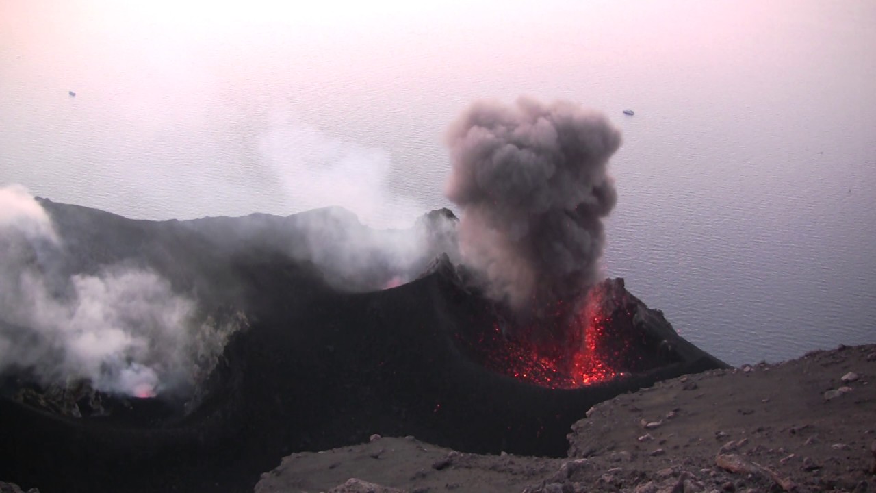 Eruptions à Stromboli