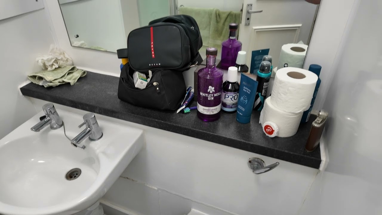 Butlins Bognor Regis comfort room review.