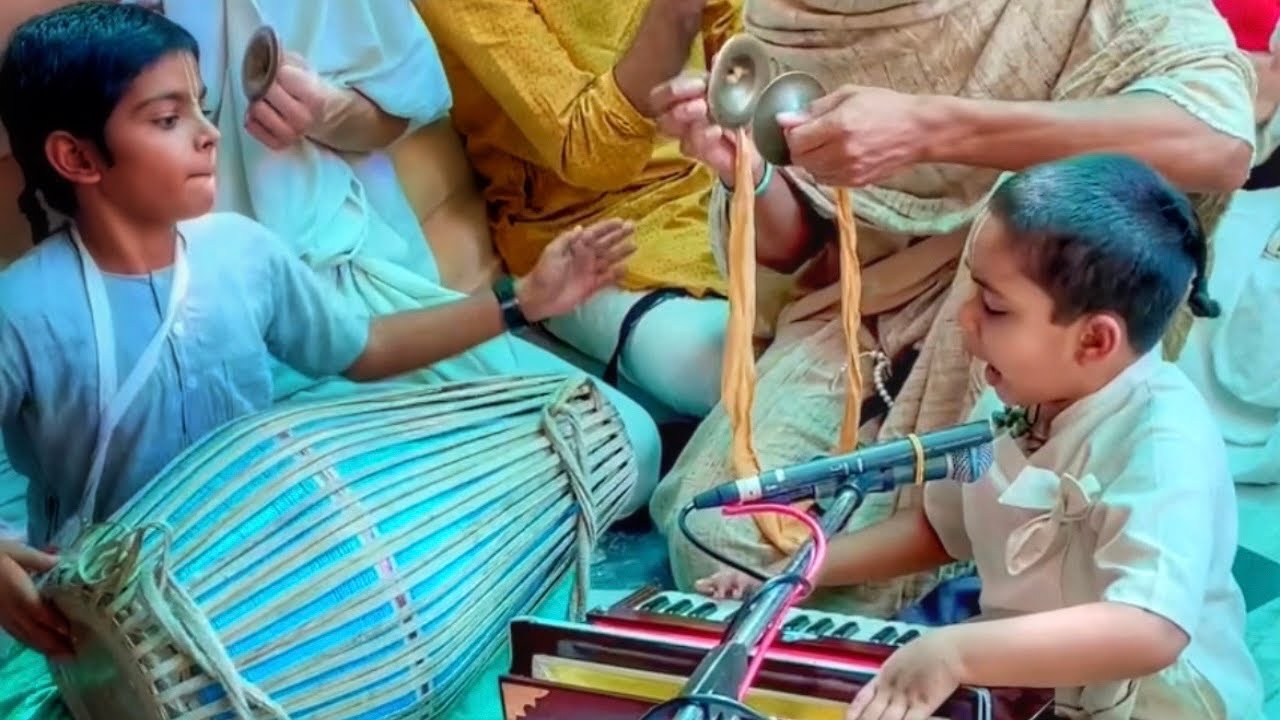 Kirtan by Vrindavan Kids | ISKCON Vrindavan | Mridanga