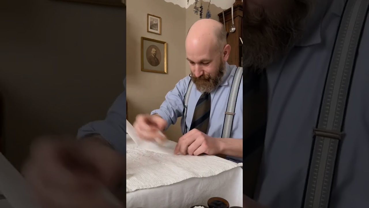 Labeling Apothecary Jars for Spring ✏️