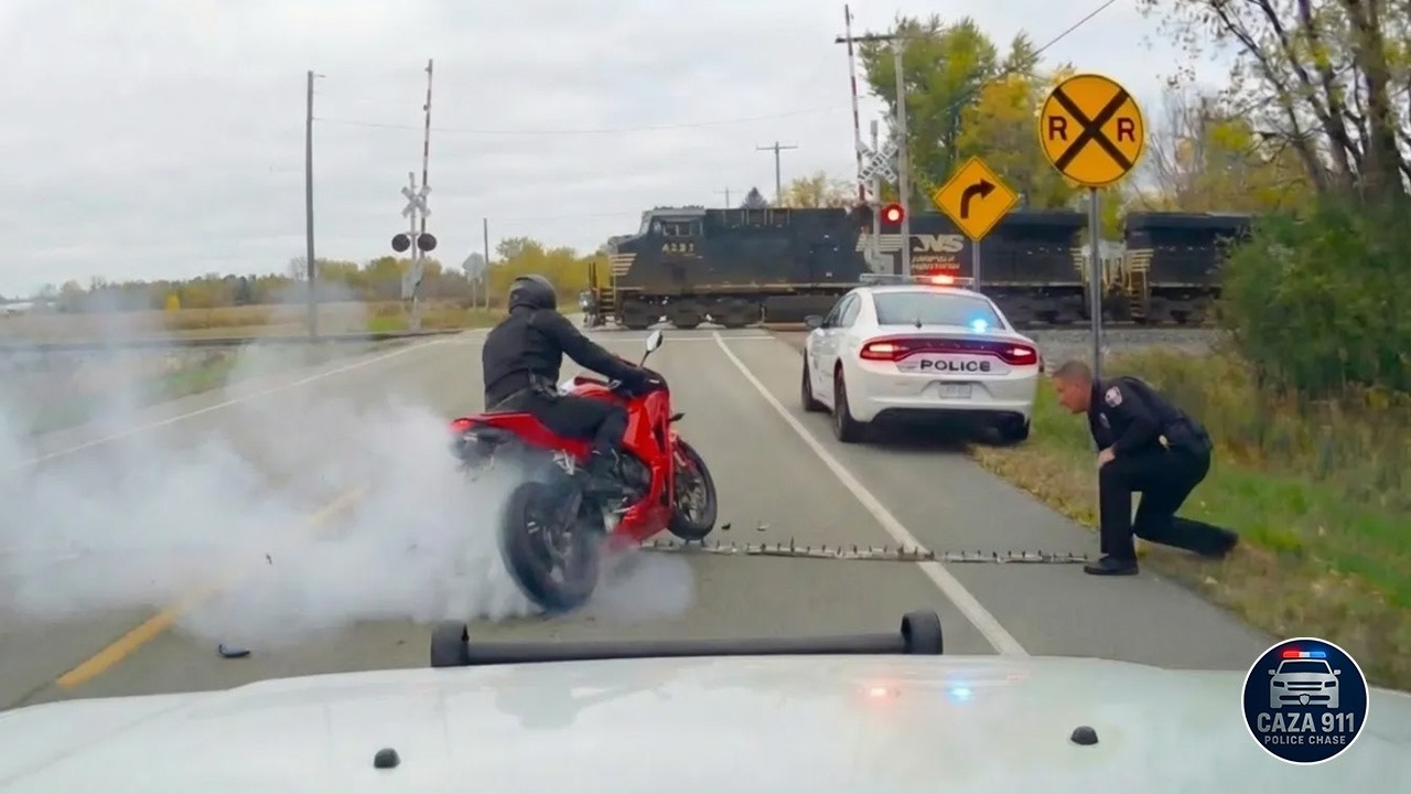 Craziest Police Dashcam Moments: High-Speed Police Chases That Ended In Tragic Crashes#11