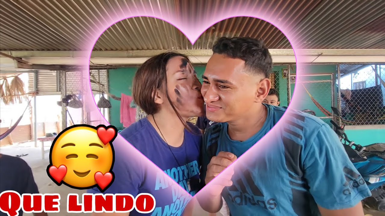 mira el gran besote del seco y Melissa🥰