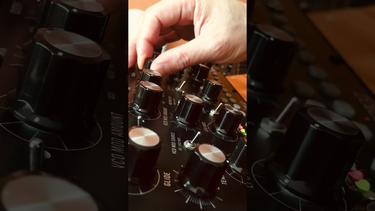 The Moog Mother32 Pulsing Lead Bass.