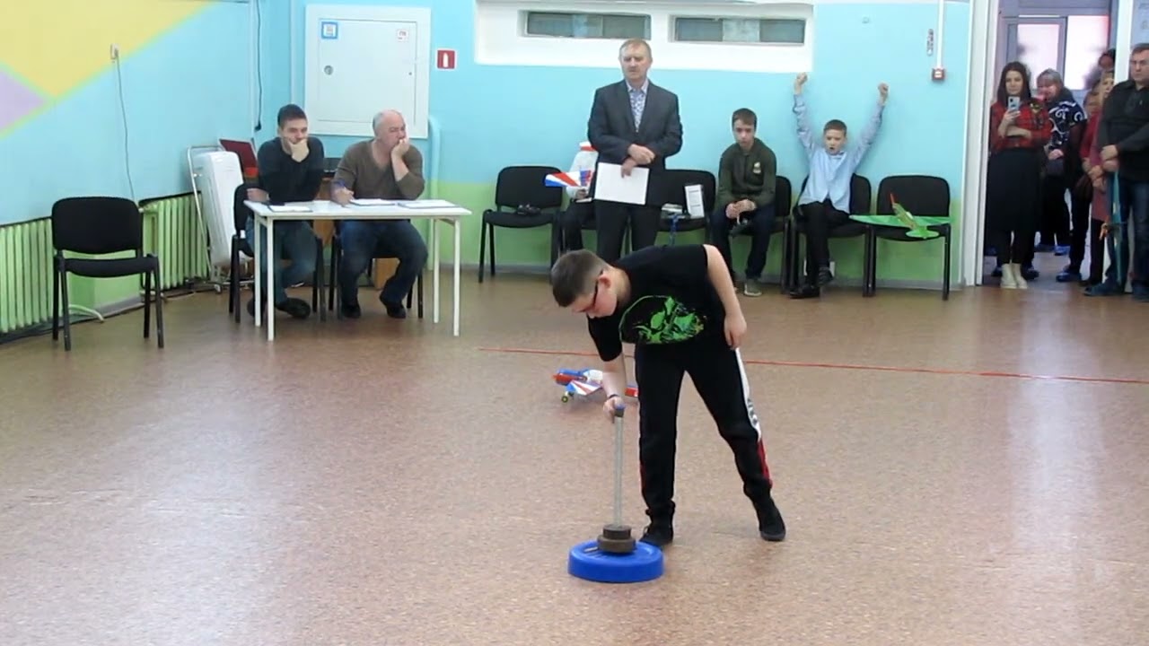 Зальные кордовые авиамодели.