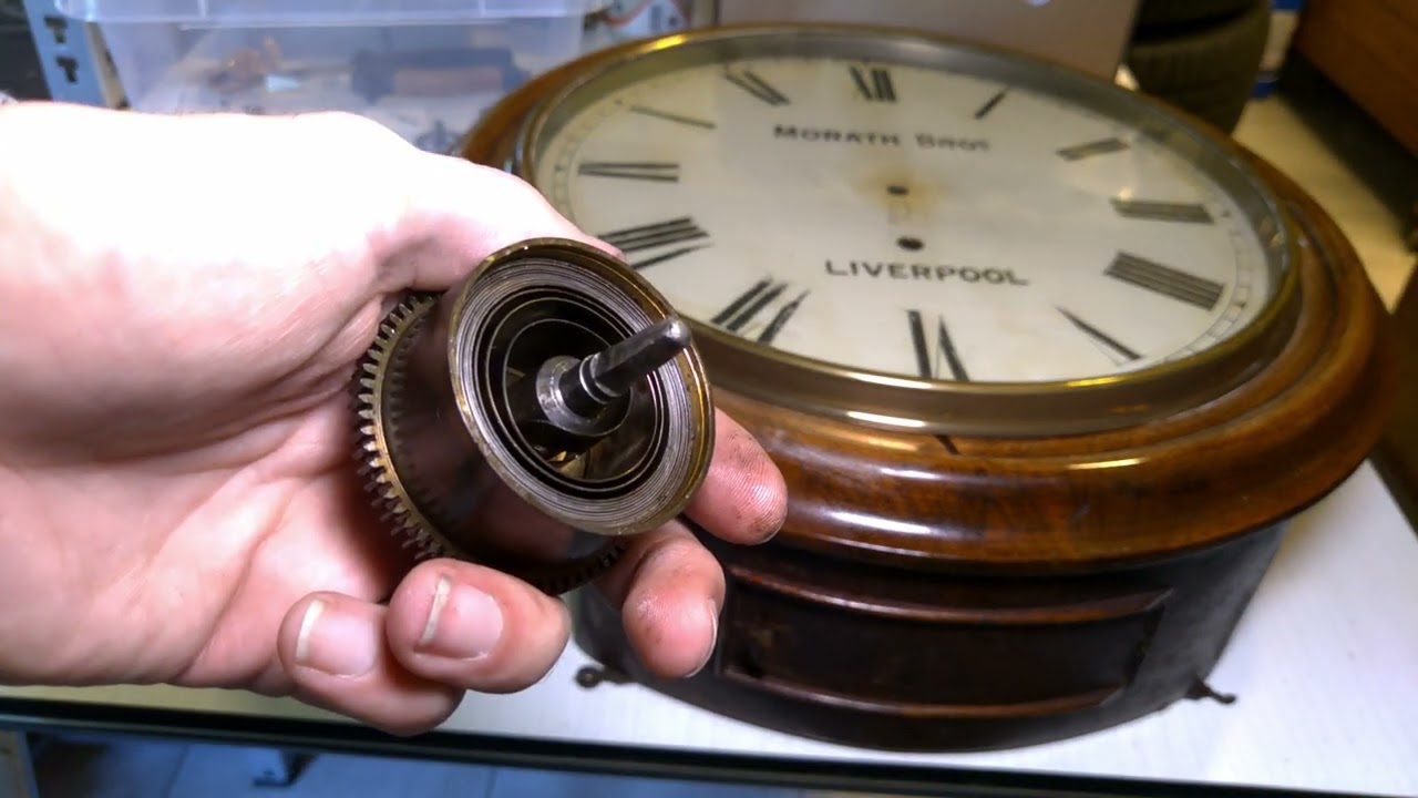 Clock with a broken mainspring?