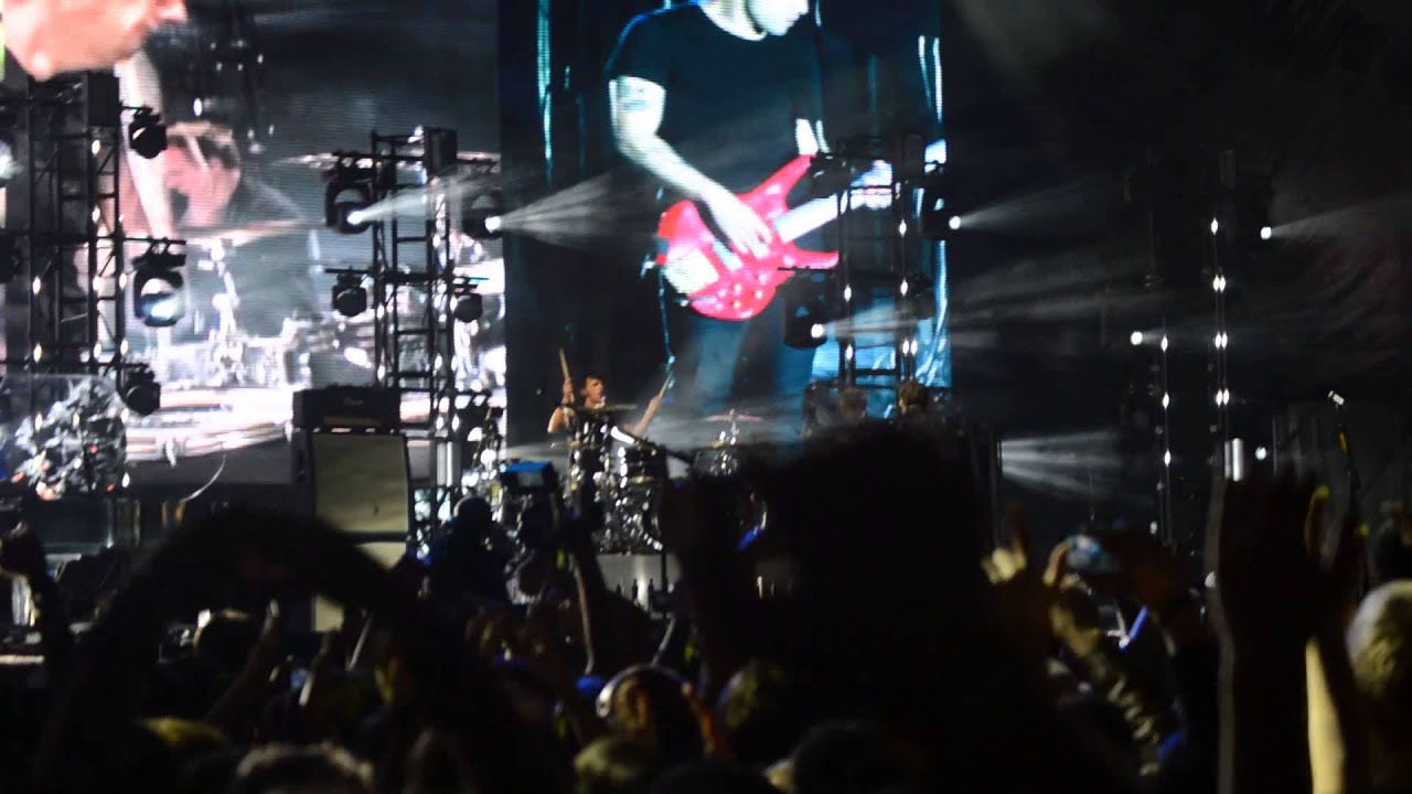 Muse - Uprising (Park Live 2015 Moscow)
