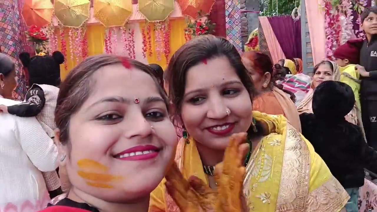 To chale friends haldi function mein ☺️#samvlogs#full masti #funny#vlog😁