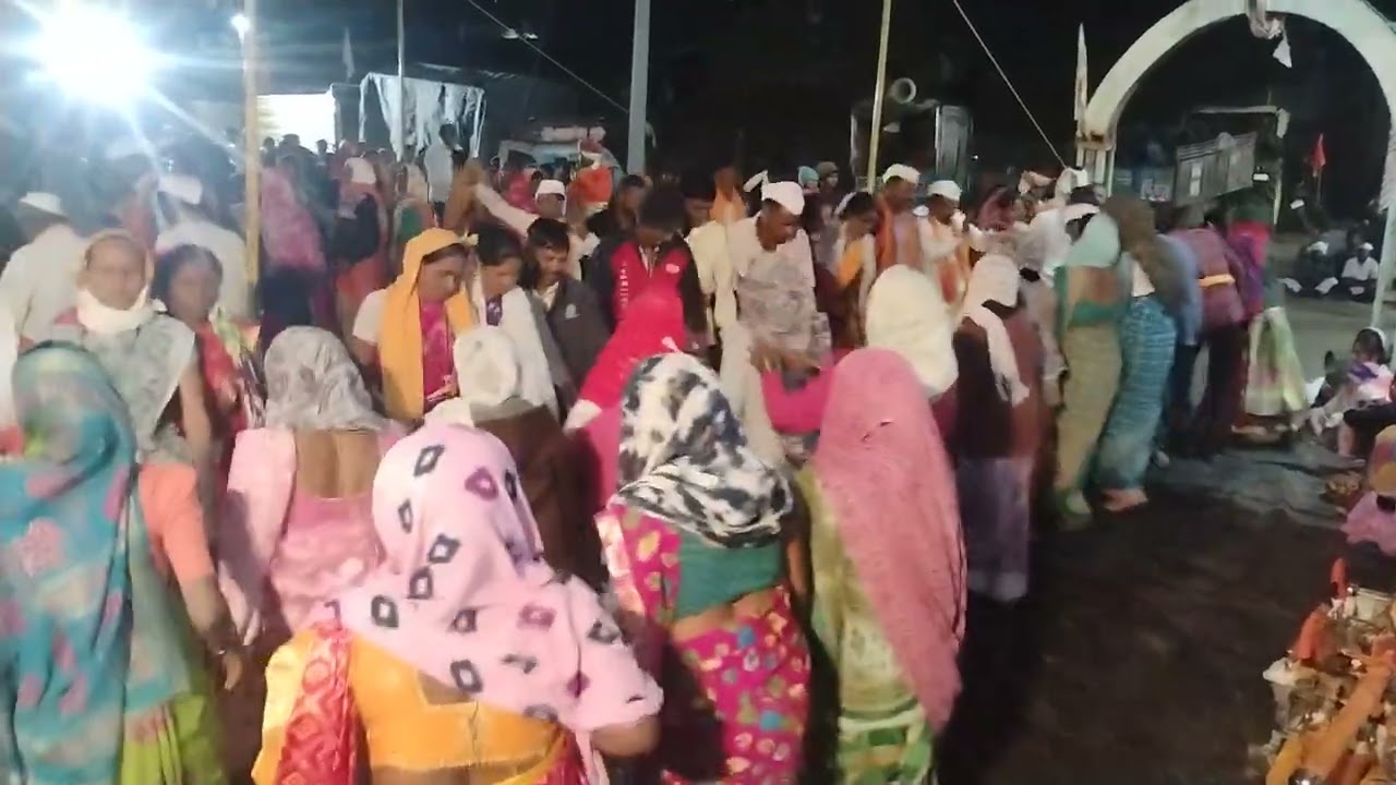 धनोली गावातून निघालेली दिंडी मुकामी कुडाशी जामनेपाडा 28/1/2026येथे होती.