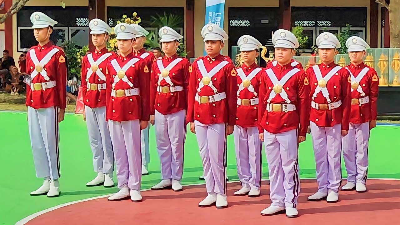 Santri Berkarya! | Paskibra SMPIT Assyifa Boarding School Wanareja Subang | LBB BRATAYUDHA 4