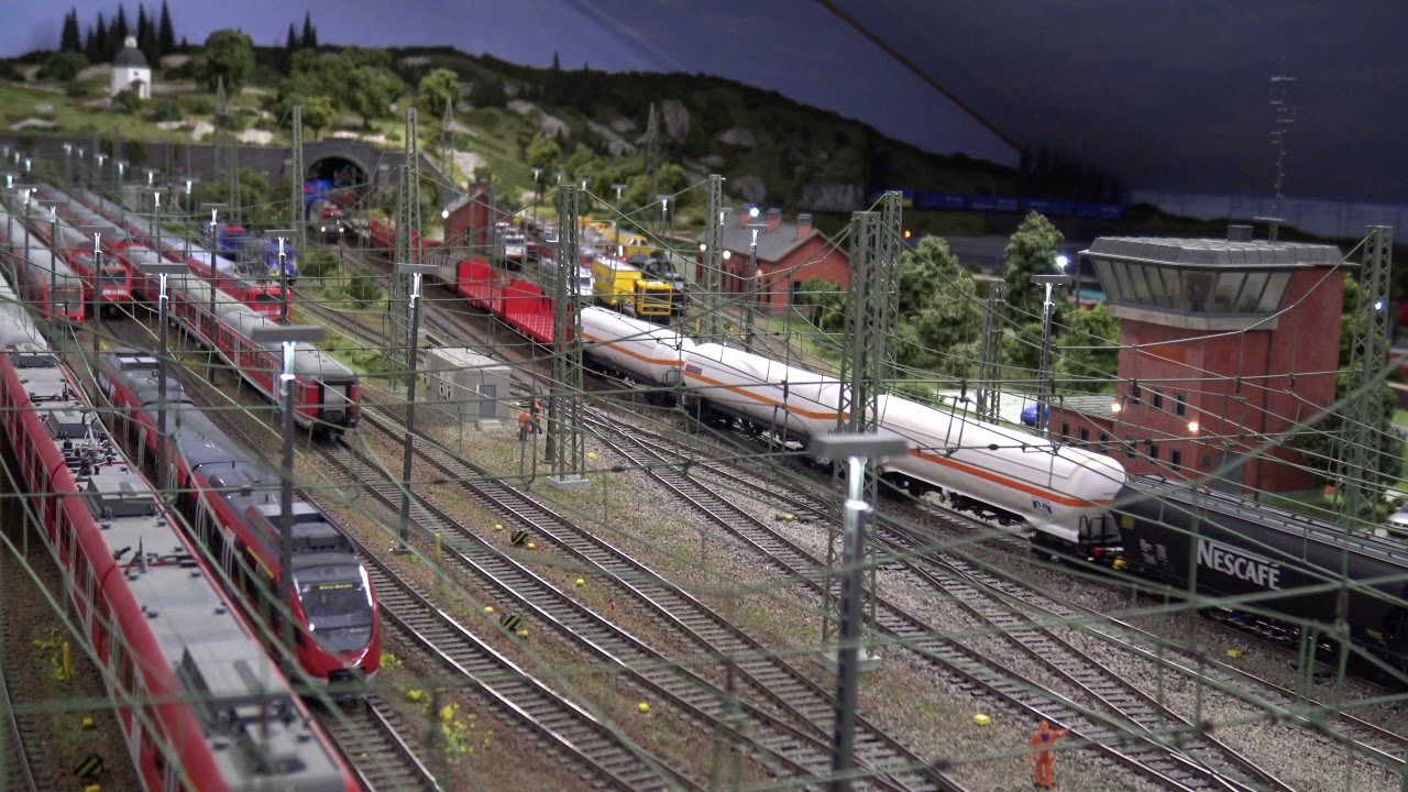 Vectron PKP cargo von Roco und anlagen