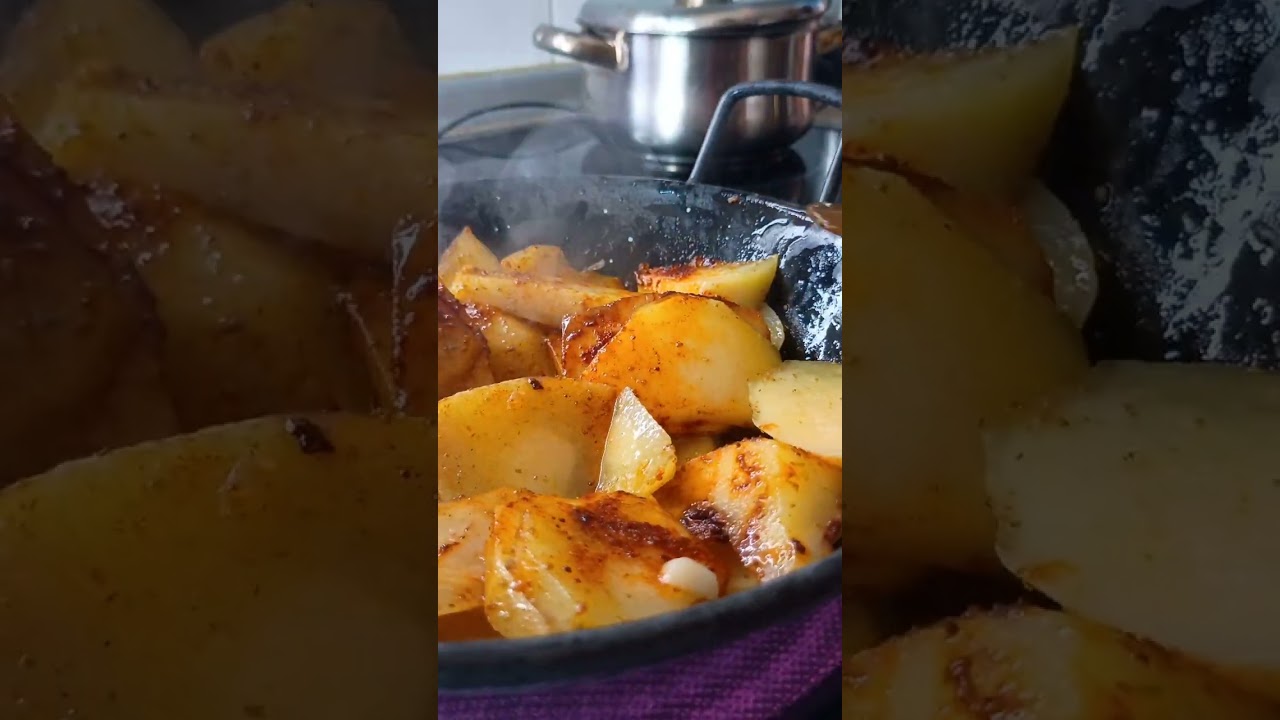 Patatas con caldillo y gambas 