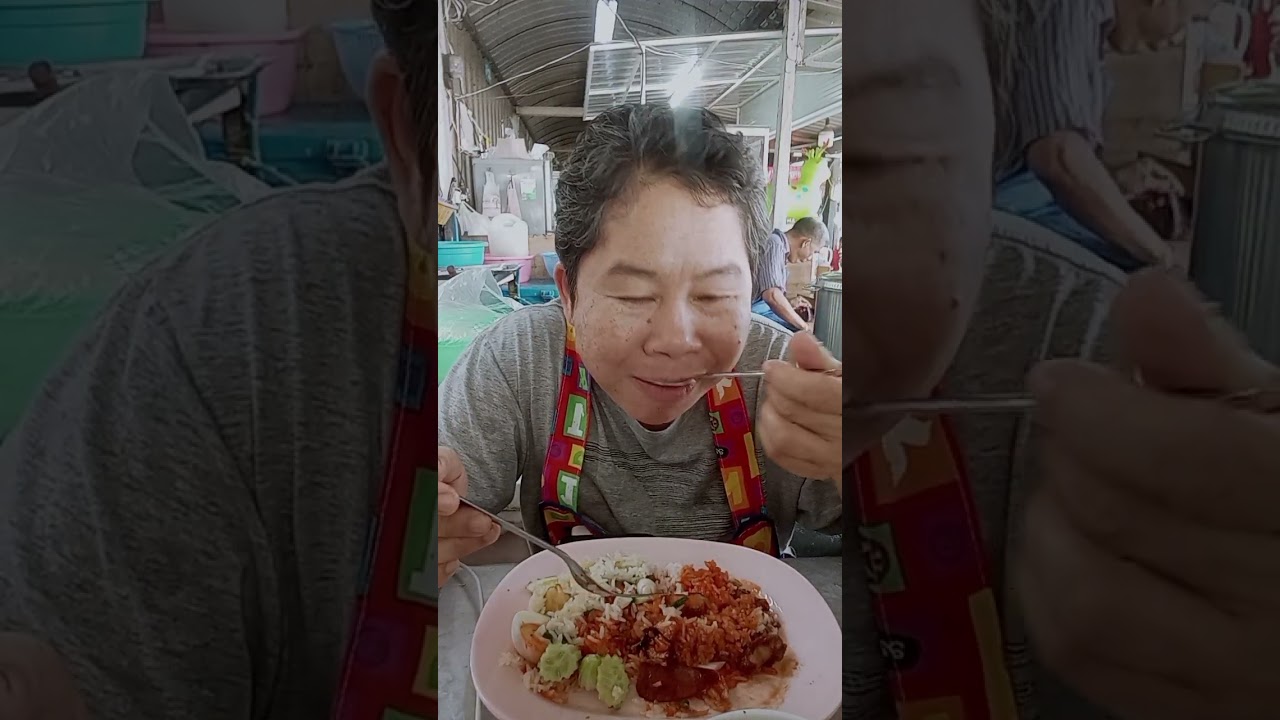 ทานข้าวหมูกรอบด้วยกันค่ะ#ฝากกดติดตามด้วยนะคะ
