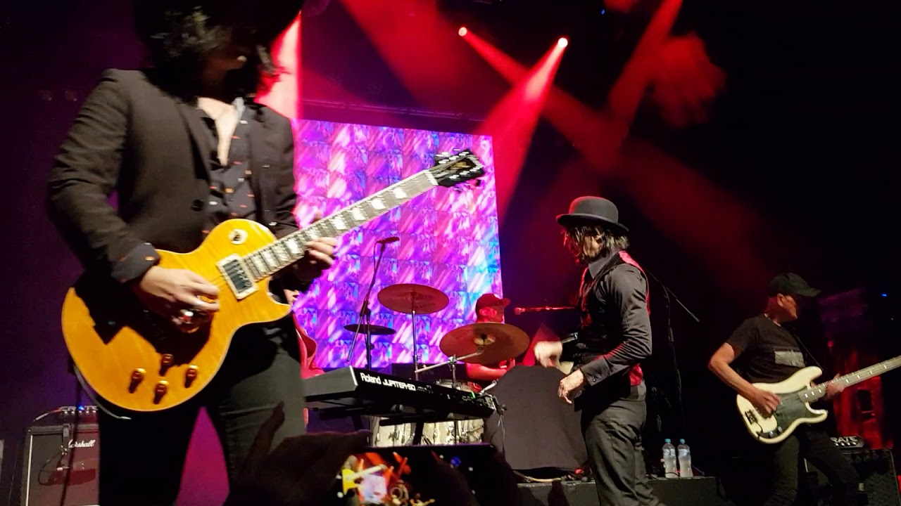 Mi-Sex - It Only Hurts When I'm Laughing  Live 2018