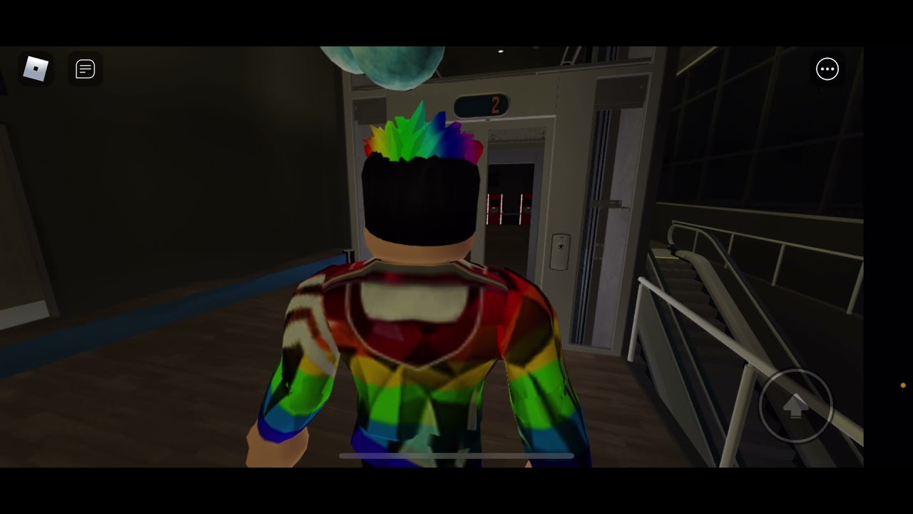 Tour of the lifts at quayside shopping centre in Roblox