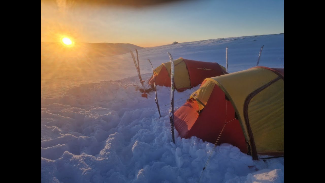Wintercrossing of Dovrefjell with pulk - april 2024