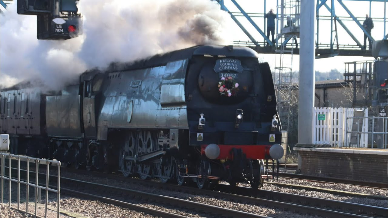 34067 Tangmere passing Lincoln 