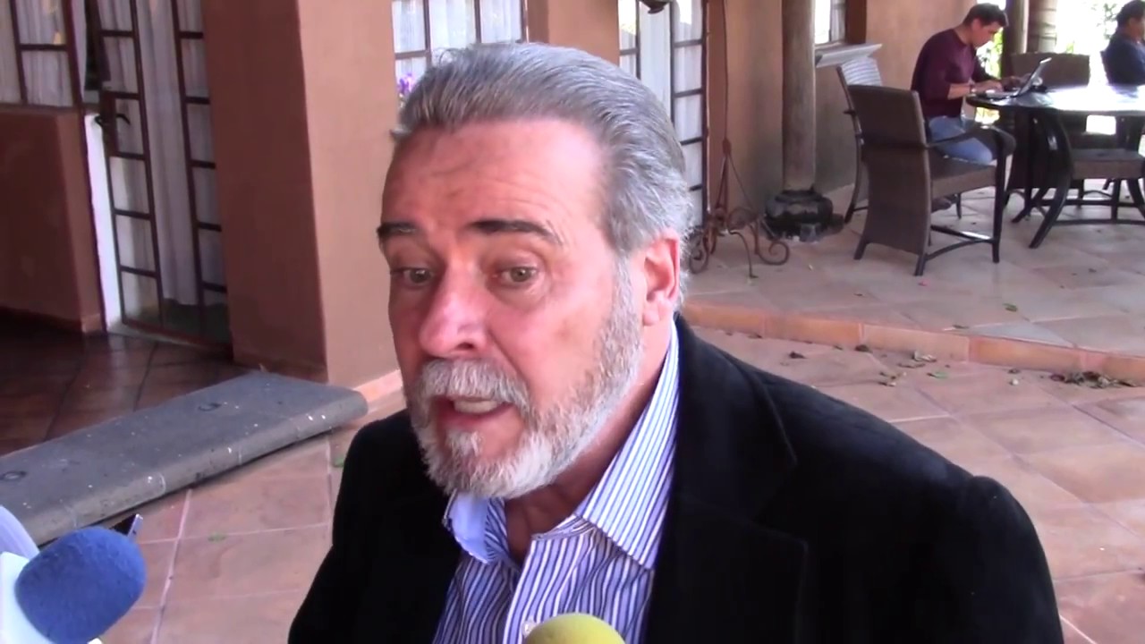 Cesar vora explota en contra de la prensa