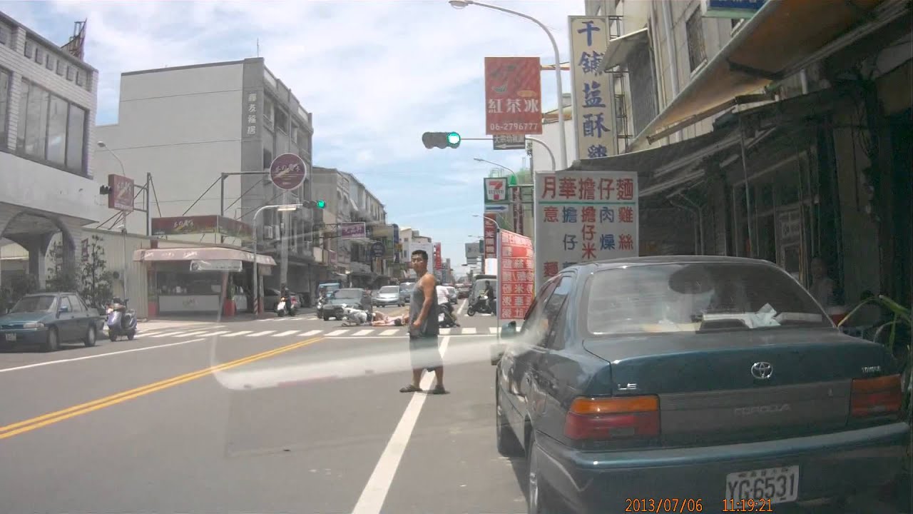 台南市仁德區中清路與正義路闖紅燈肇事逃逸?