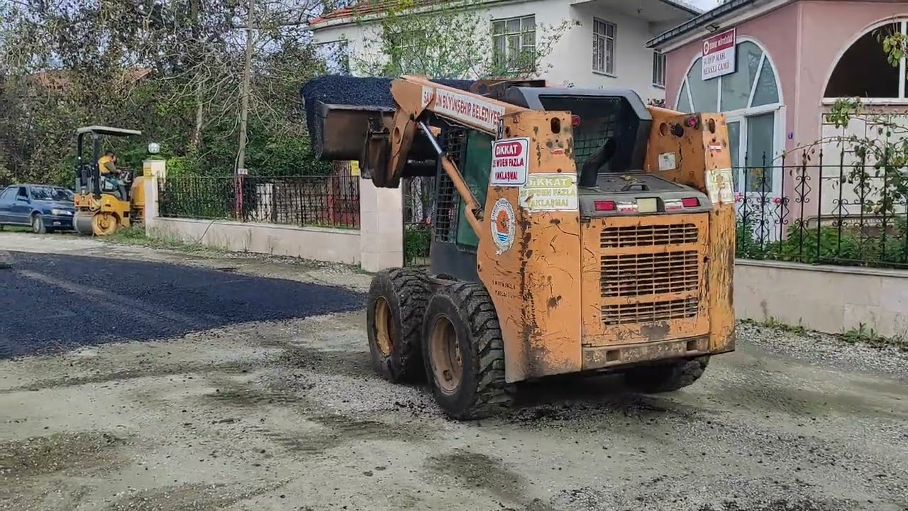 Terme Şuayip mahallesi asfalt yama işlemleri