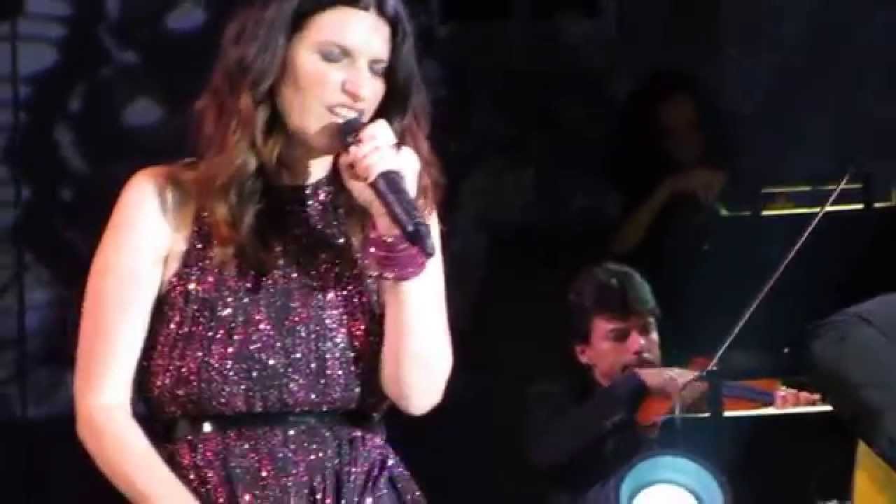 Laura Pausini - In assenza di te - Reggia di Caserta 15/07/2014